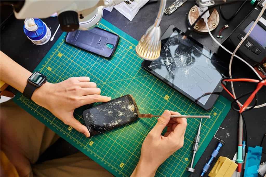 Phone Screen Repair